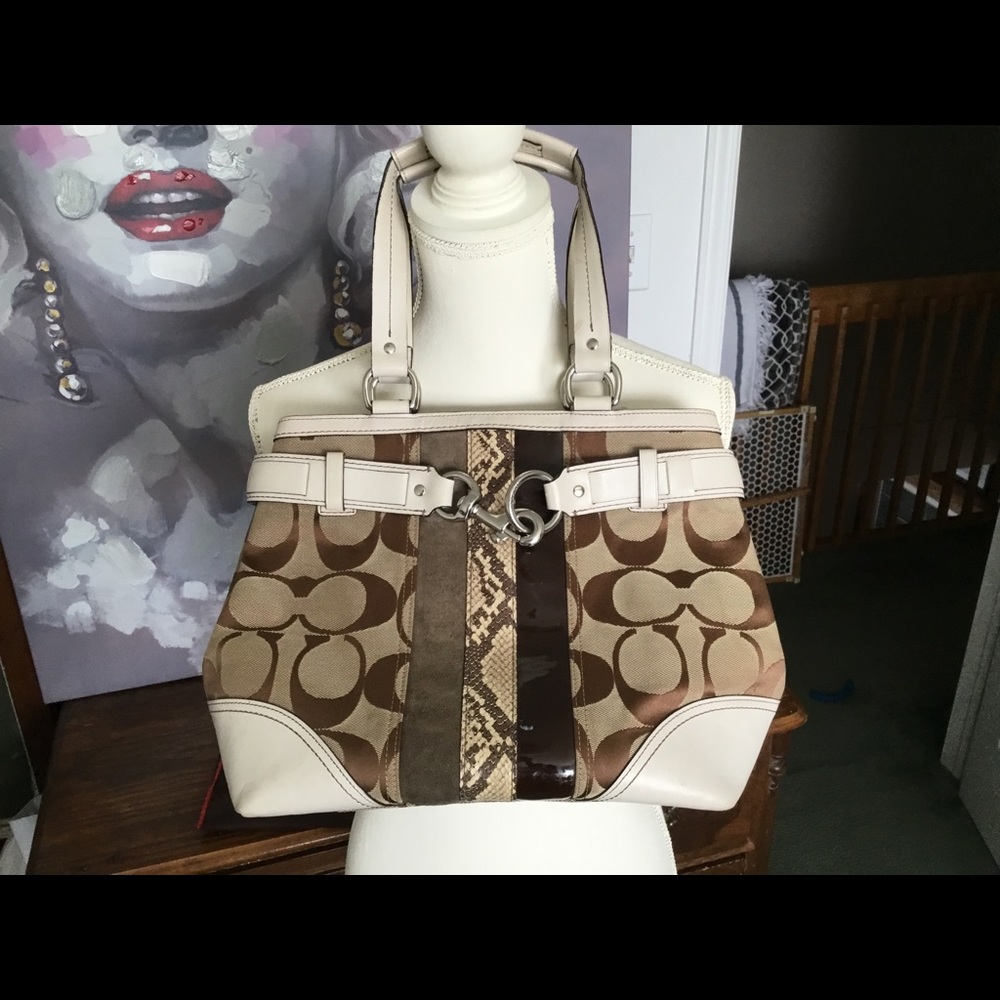 Large 15x10x6.5 Coach vintage satchel purse  tote Bag